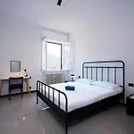 شقة Comoblue